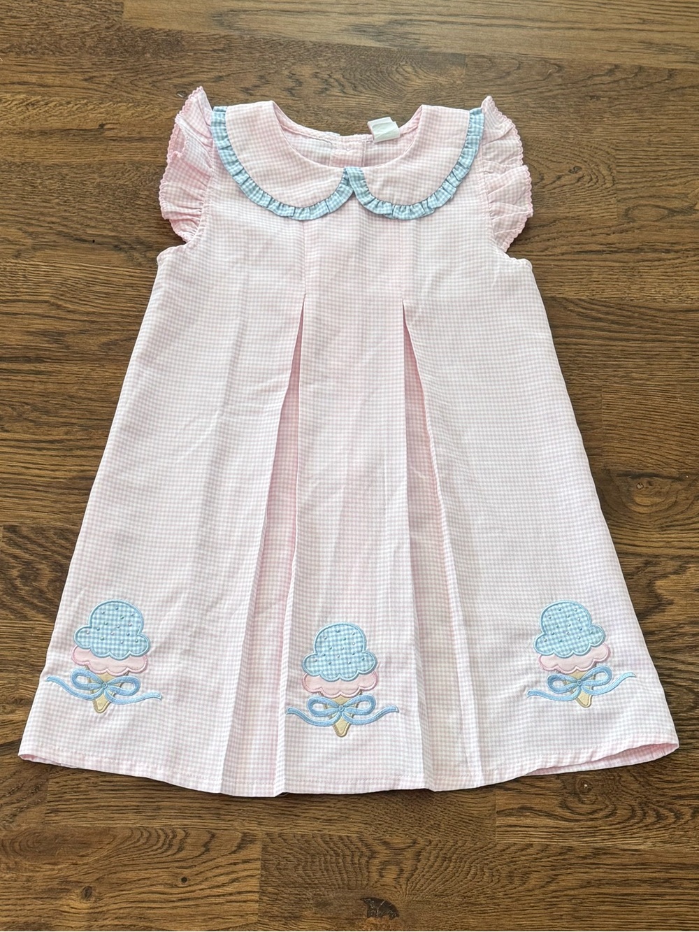 Stitchy Fish Soft Serve Scoops Appliqué Dress, Pink New And Never Worn